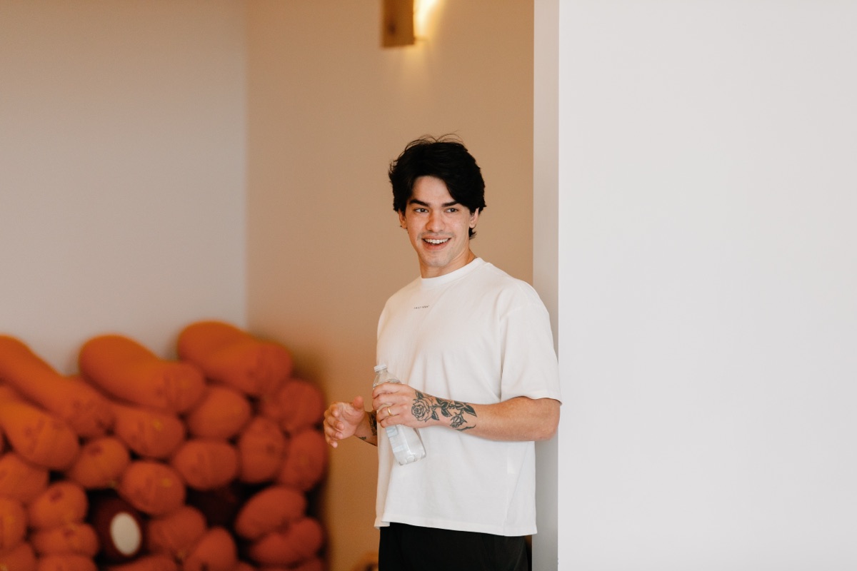 Ravi teaching, hands open